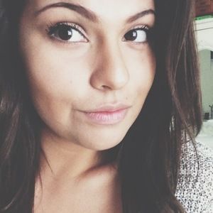 Meet your Posher, Alejandra